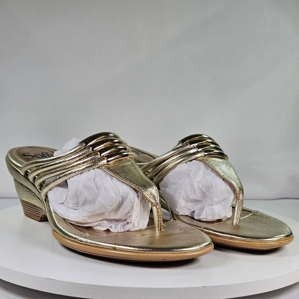 Sofft‎ Gold Metallic Leather Wedge Thong Sandals Womens 7.5 M 1259095 Strappy